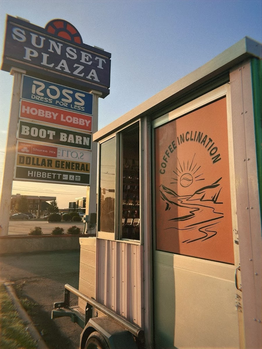 Coffee Inclination Coffee Trailer At Sunset Plaza